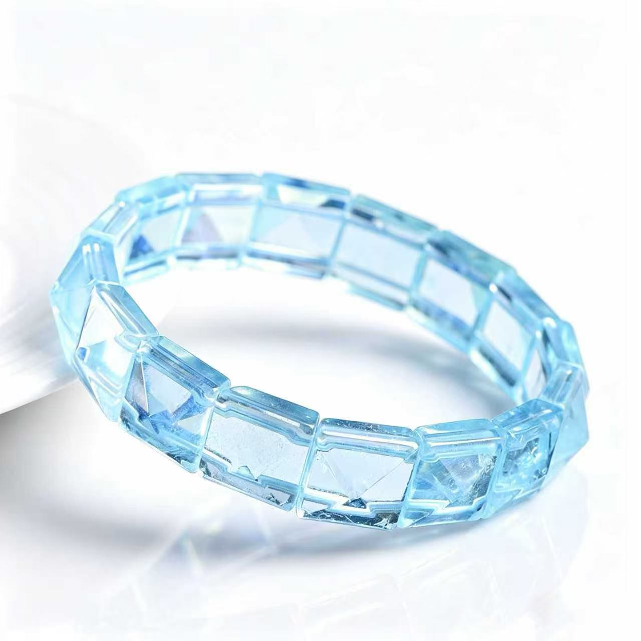 Aqua Cuff